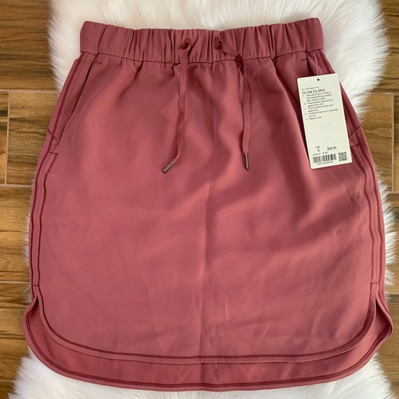 lululemon athletica Dresses & Skirts - On the fly skirt lululemon misty merlot pink new